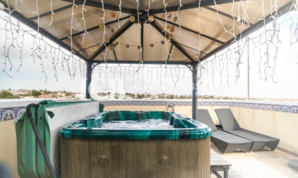 Reventa - Casa independiente -
San Fulgencio - La Marina