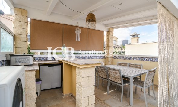 Reventa - Casa independiente -
San Fulgencio - La Marina