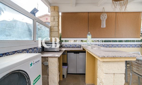 Reventa - Casa independiente -
San Fulgencio - La Marina