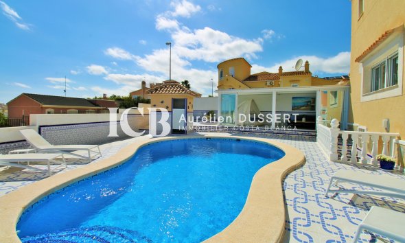 Reventa - Casa independiente -
Orihuela Costa - Villamartín