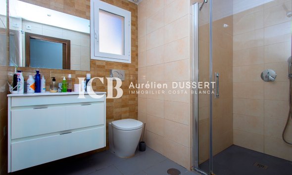 Reventa - Apartamento / piso -
Torrevieja - Aguas Nuevas