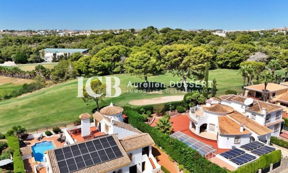 Resale - Villa -
Orihuela Costa