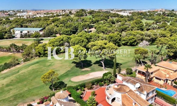Resale - Villa -
Orihuela Costa