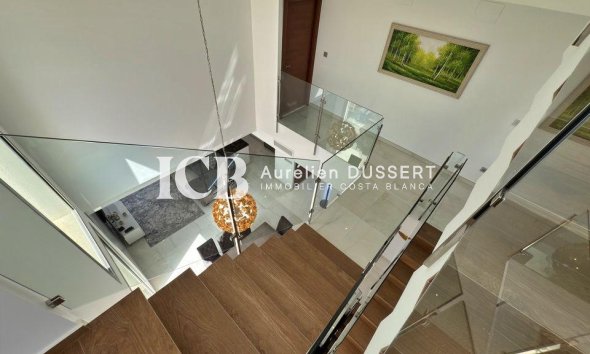 Resale - Villa -
Orihuela Costa