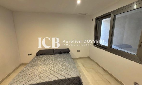 Resale - Villa -
Orihuela Costa