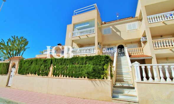 Reventa - Apartamento / piso -
Orihuela Costa - Playa Flamenca