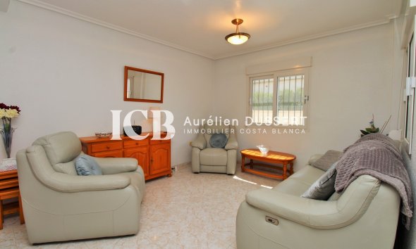 Reventa - Adosado -
Orihuela Costa - Playa Flamenca