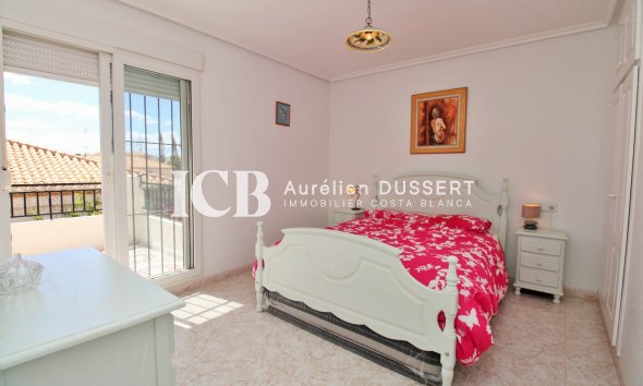 Reventa - Adosado -
Orihuela Costa - Playa Flamenca