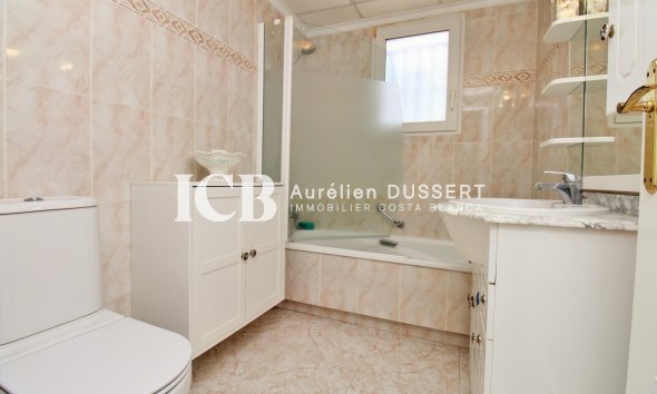 Reventa - Adosado -
Orihuela Costa - Playa Flamenca