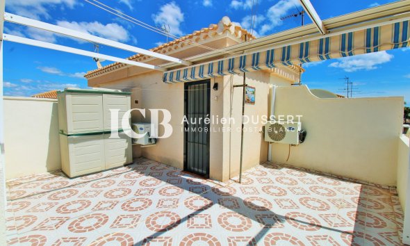 Reventa - Adosado -
Orihuela Costa - Playa Flamenca