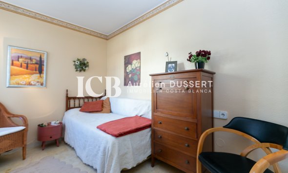 Reventa - Apartamento / piso -
Orihuela Costa - Playa Flamenca