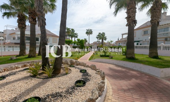 Reventa - Apartamento / piso -
Orihuela Costa - Zeniamar-Horizonte-La Campana