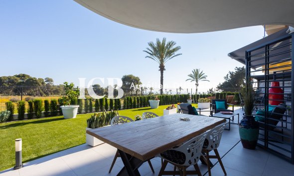 Reventa - Apartamento / piso -
Punta Prima - Torrevieja