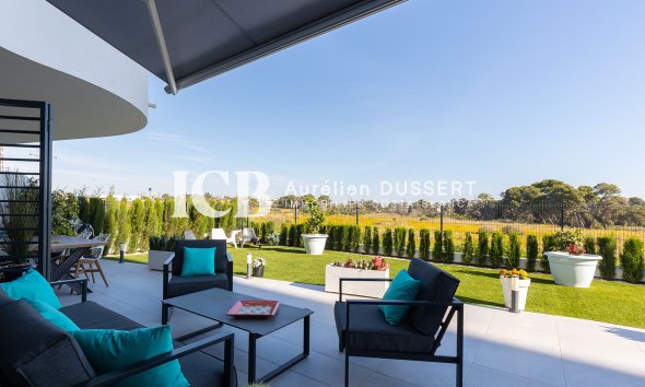 Reventa - Apartamento / piso -
Punta Prima - Torrevieja