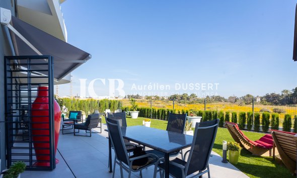 Reventa - Apartamento / piso -
Punta Prima - Torrevieja