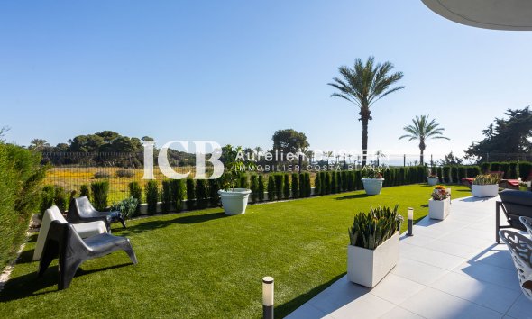 Reventa - Apartamento / piso -
Punta Prima - Torrevieja