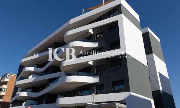 Reventa - Apartamento / piso -
Punta Prima - Torrevieja