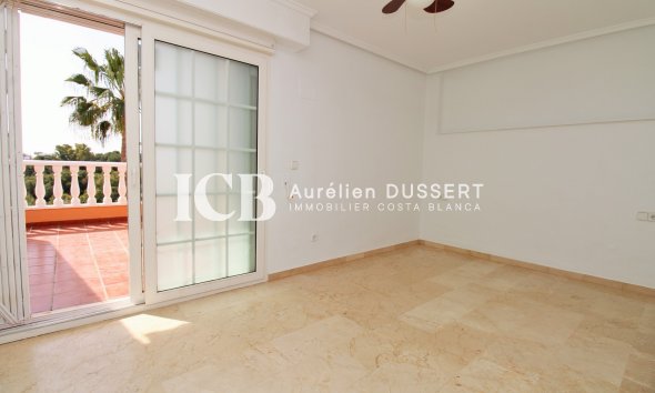 Reventa - Adosado -
Orihuela Costa - Villamartín