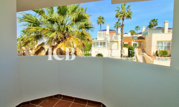 Reventa - Adosado -
Orihuela Costa - Villamartín