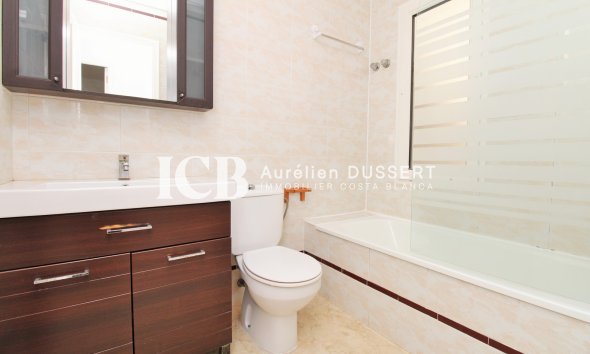 Reventa - Adosado -
Orihuela Costa - Villamartín