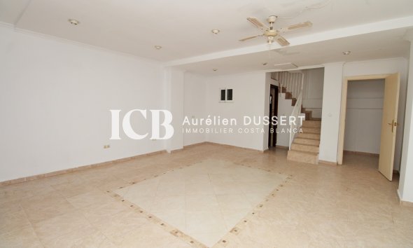 Reventa - Adosado -
Orihuela Costa - Villamartín