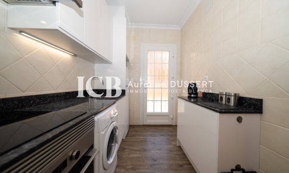 Reventa - Casa independiente -
Orihuela Costa - Playa Flamenca