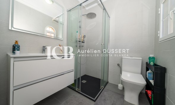 Reventa - Casa independiente -
Orihuela Costa - Playa Flamenca