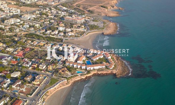 Reventa - Casa independiente -
Orihuela Costa - Playa Flamenca