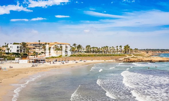 Reventa - Casa independiente -
Orihuela Costa - Playa Flamenca