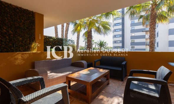 Reventa - Apartamento / piso -
Punta Prima - Torrevieja