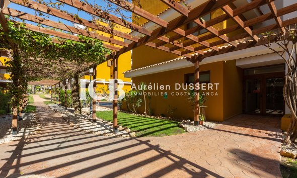 Reventa - Apartamento / piso -
Punta Prima - Torrevieja