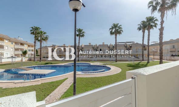 Reventa - Adosado -
Orihuela Costa - Lomas de Cabo Roig