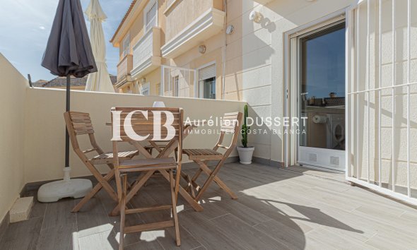 Reventa - Adosado -
Orihuela Costa - Lomas de Cabo Roig