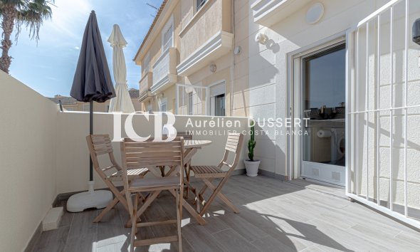 Reventa - Adosado -
Orihuela Costa - Lomas de Cabo Roig