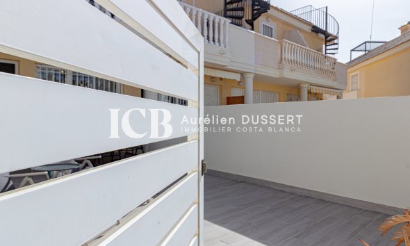 Reventa - Adosado -
Orihuela Costa - Lomas de Cabo Roig