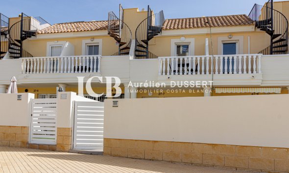 Reventa - Adosado -
Orihuela Costa - Lomas de Cabo Roig