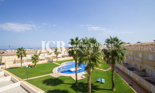 Reventa - Adosado -
Orihuela Costa - Lomas de Cabo Roig