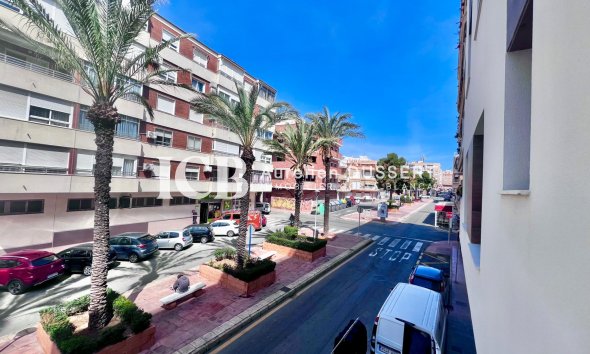 Reventa - Apartamento / piso -
Torrevieja - torrevieja