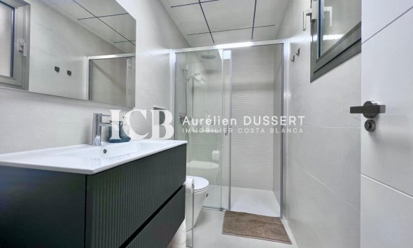 Reventa - Apartamento / piso -
Torrevieja - torrevieja