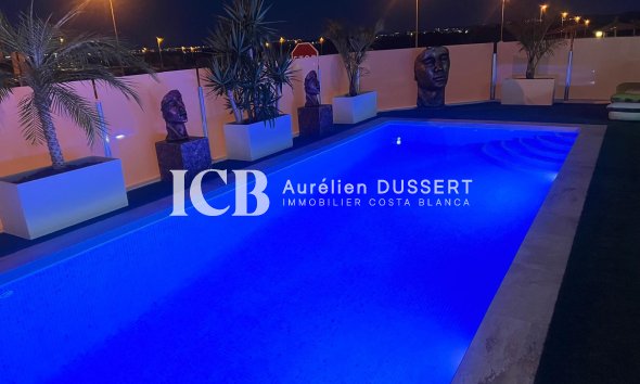 Reventa - Villa -
Orihuela Pueblo - Entre Naranjos Vistabella Golf