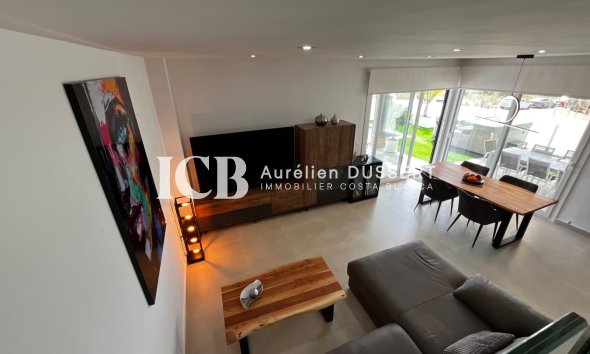 Reventa - Villa -
Orihuela Pueblo - Entre Naranjos Vistabella Golf