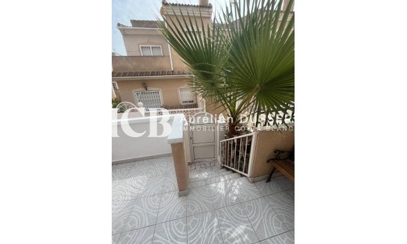 Resale - Townhouse -
Ciudad Quesada - Doña pepa