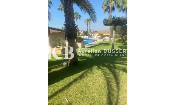Resale - Townhouse -
Ciudad Quesada - Doña pepa