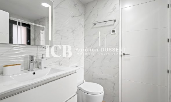 Resale - Apartment / flat -
Orihuela Costa - Villamartín