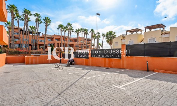 Resale - Apartment / flat -
Orihuela Costa - Villamartín