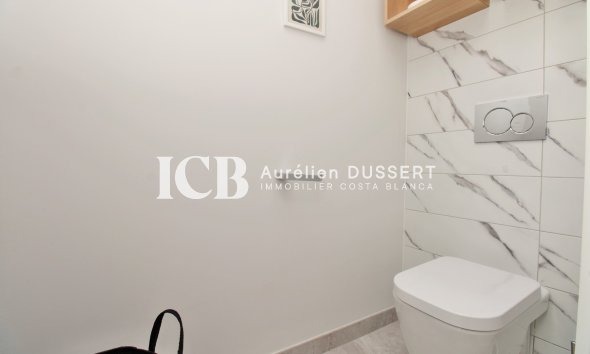 Resale - Apartment / flat -
Orihuela Costa - Villamartín