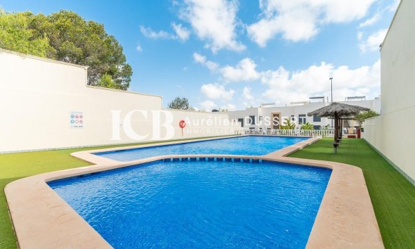 Resale - Townhouse -
Orihuela Costa - PAU 8