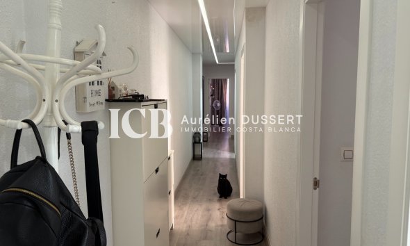 Resale - Apartment / flat -
Torrevieja - Centro