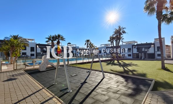 Reventa - Apartamento / piso -
Orihuela Costa - La Zenia