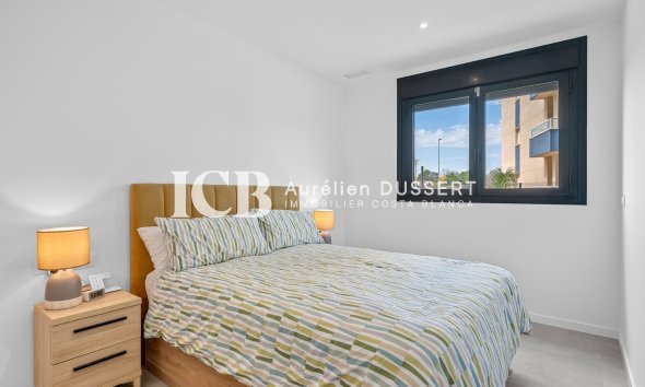 Revente - Appartement -
Orihuela Costa - Campoamor